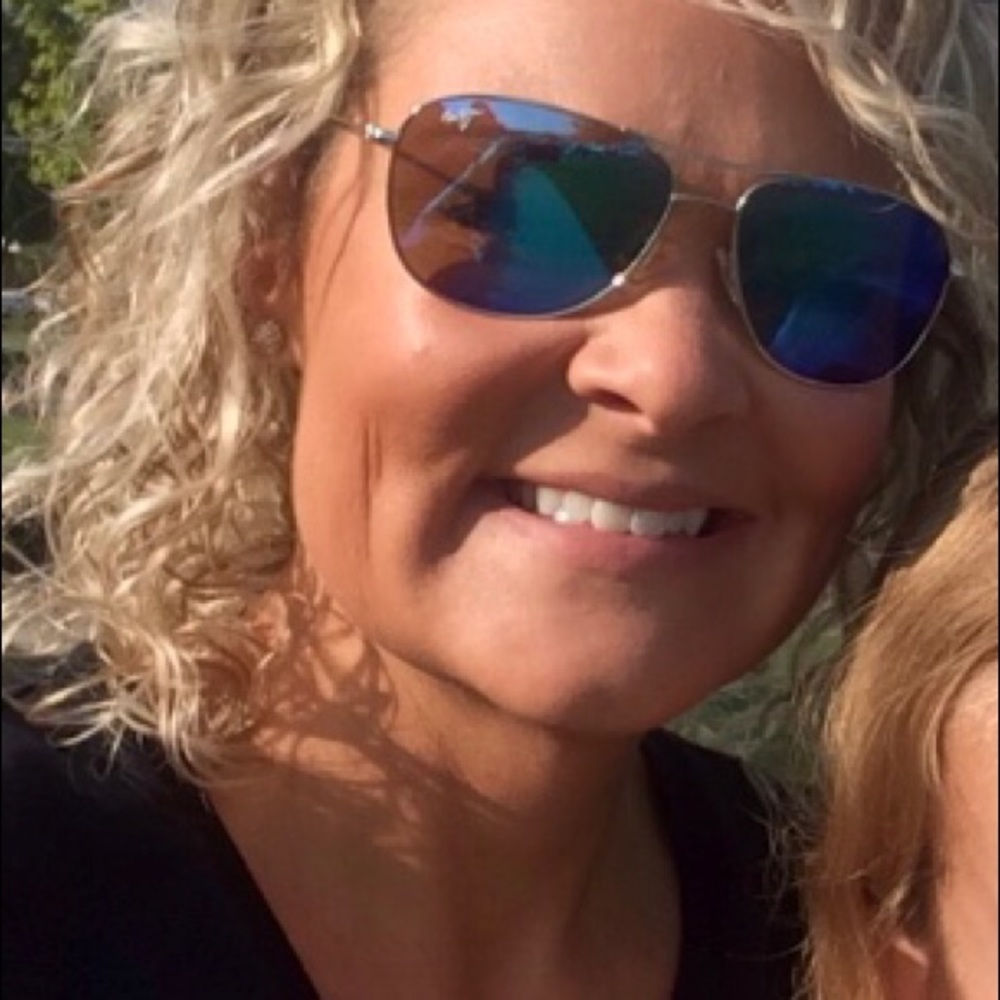 Meet your Posher, Kimberly